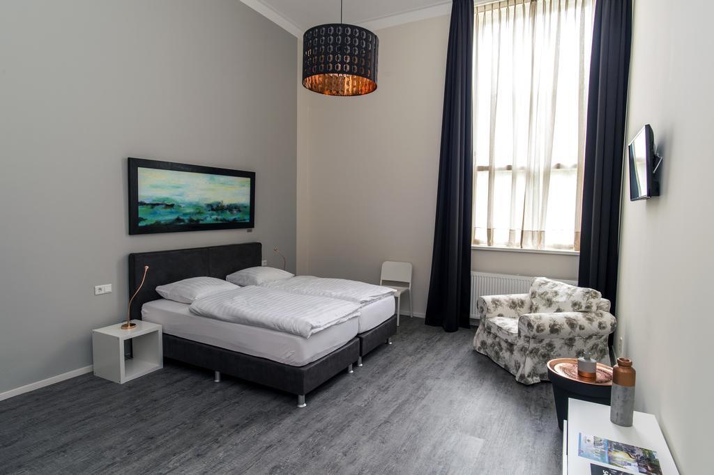 Bed & Breakfast De Oale School Латтроп Экстерьер фото