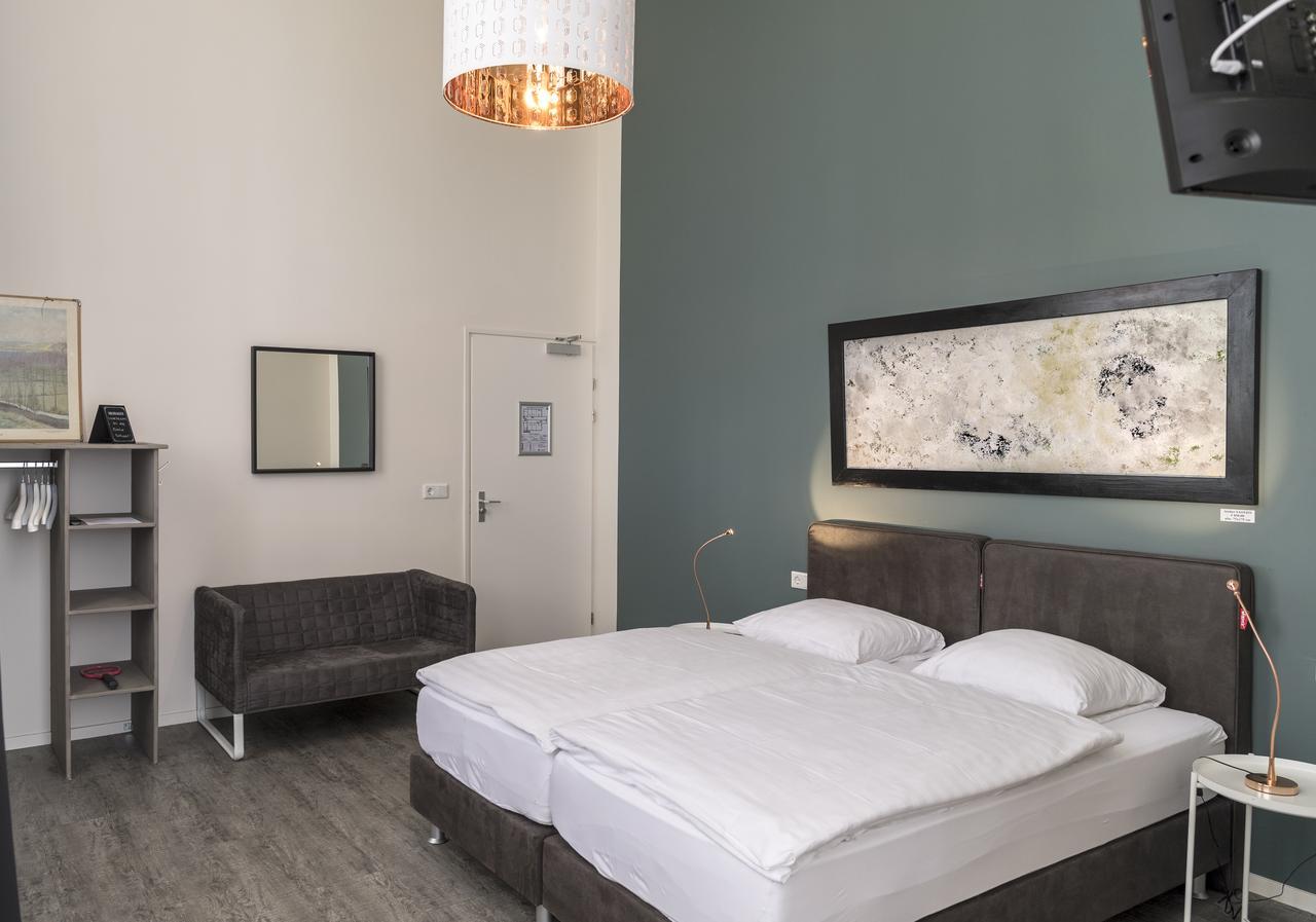 Bed & Breakfast De Oale School Латтроп Экстерьер фото